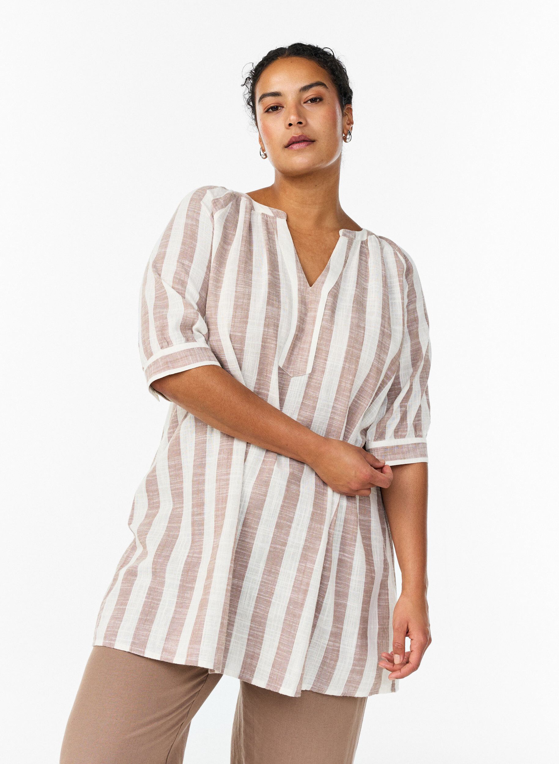 Zizzi Bawelniana tunika z dekoltem w ksztalcie litery V, Beżowy, Model image number 0