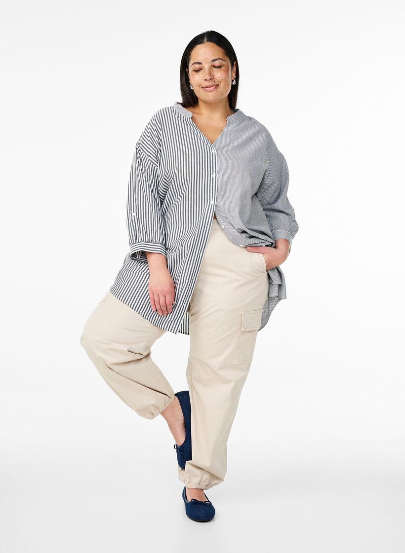 Pasiasta tunika z rekawami 3/4, Czarne, Model image number 1