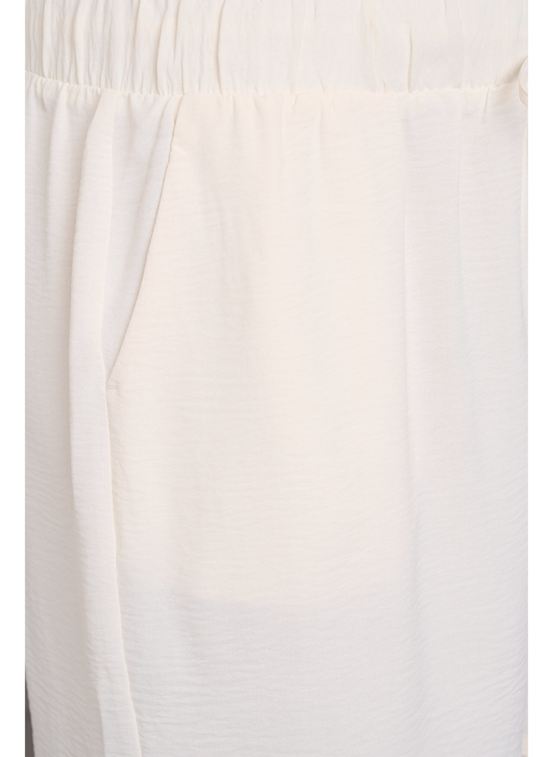 ZizziSzorty z kieszeniami i elastycznym paskiem, Biały, Packshot image number 2