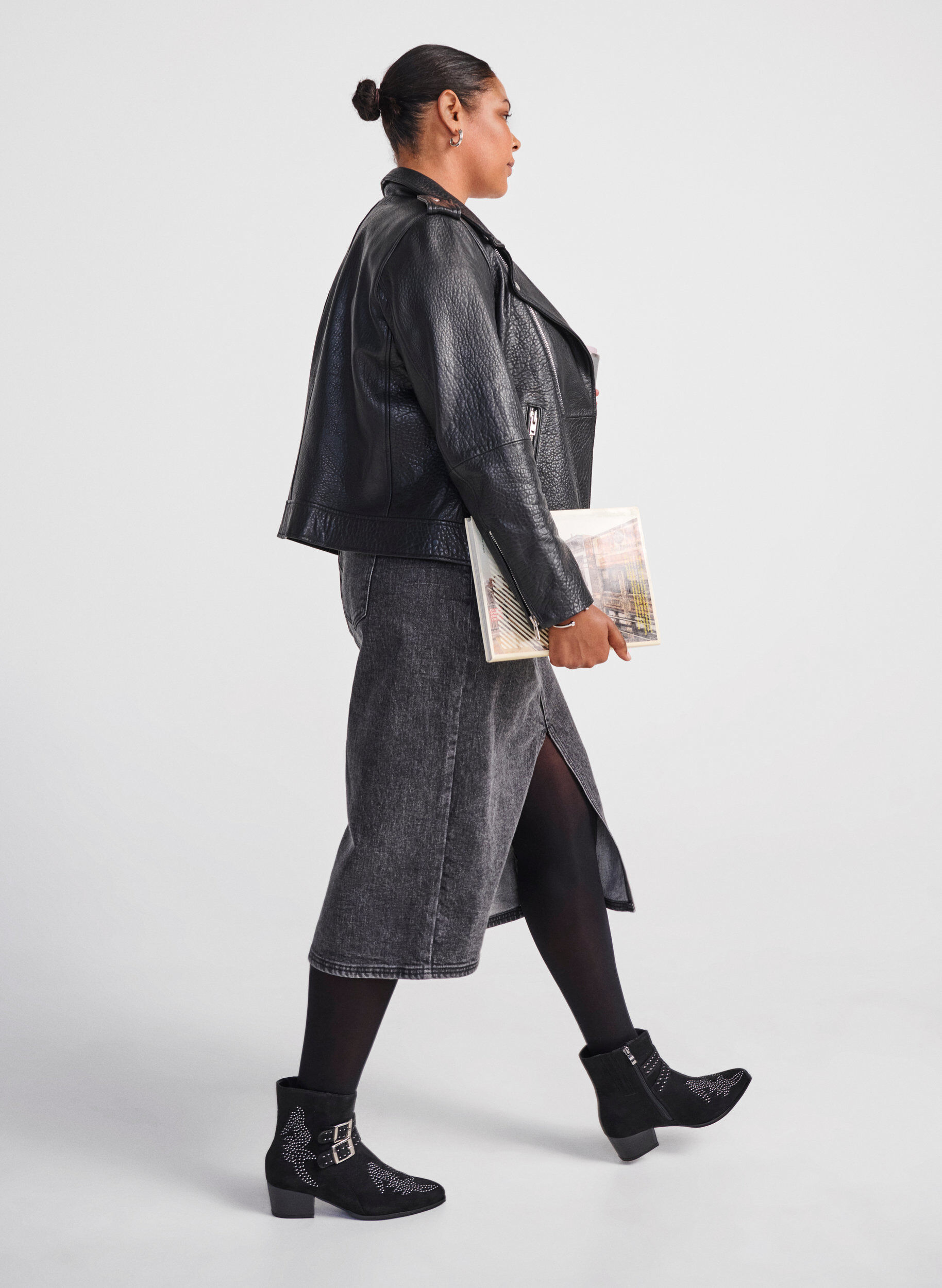 Zizzi Szerokie - Kr&oacute;tkie buty z cwiekami i sprzaczkami, Black, Image image number 0