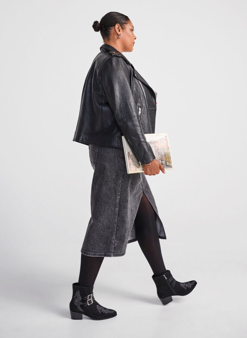 Szerokie - Krótkie buty z cwiekami i sprzaczkami, Black, Image image number 0