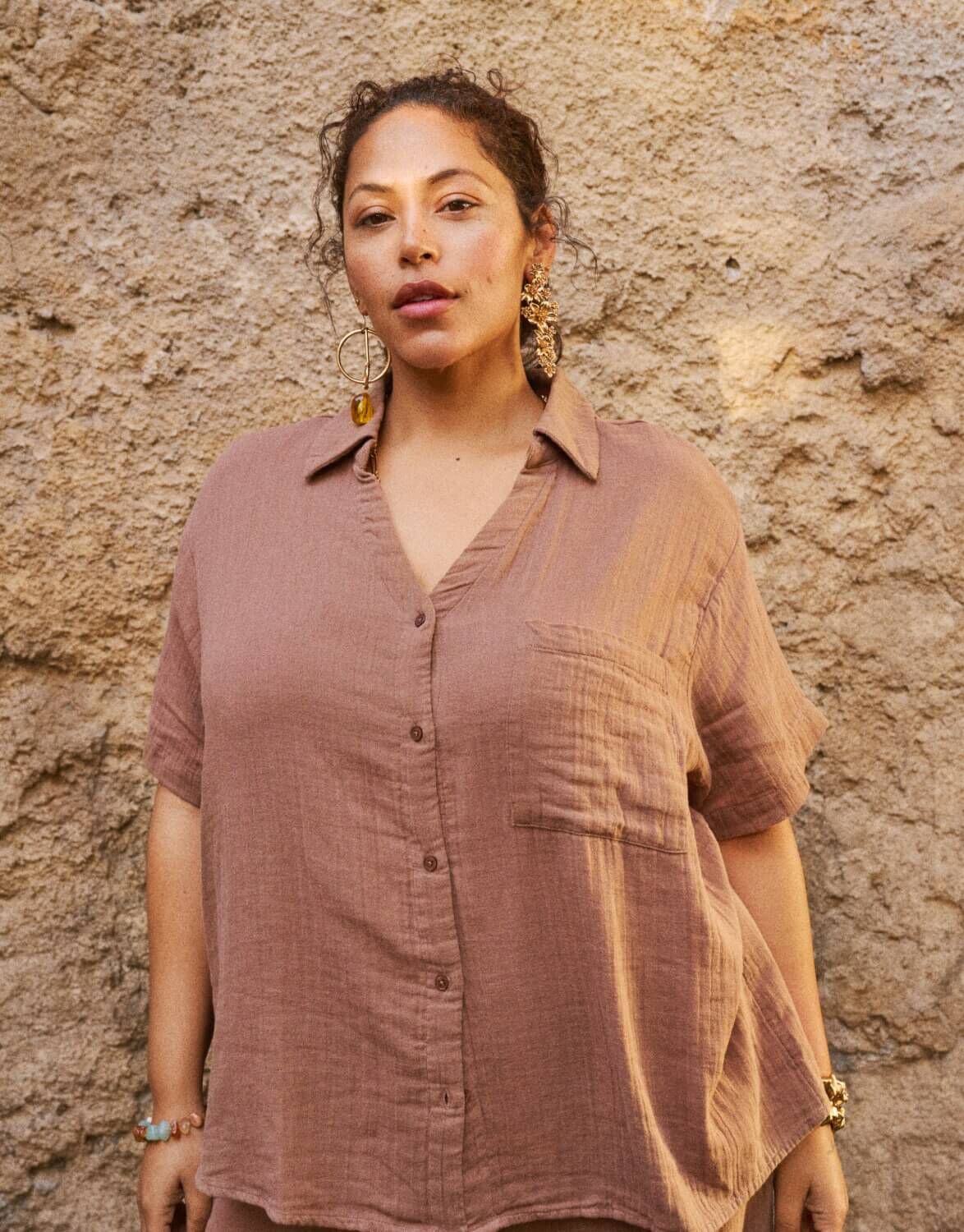 R&oacute;żowe bluzki & koszule