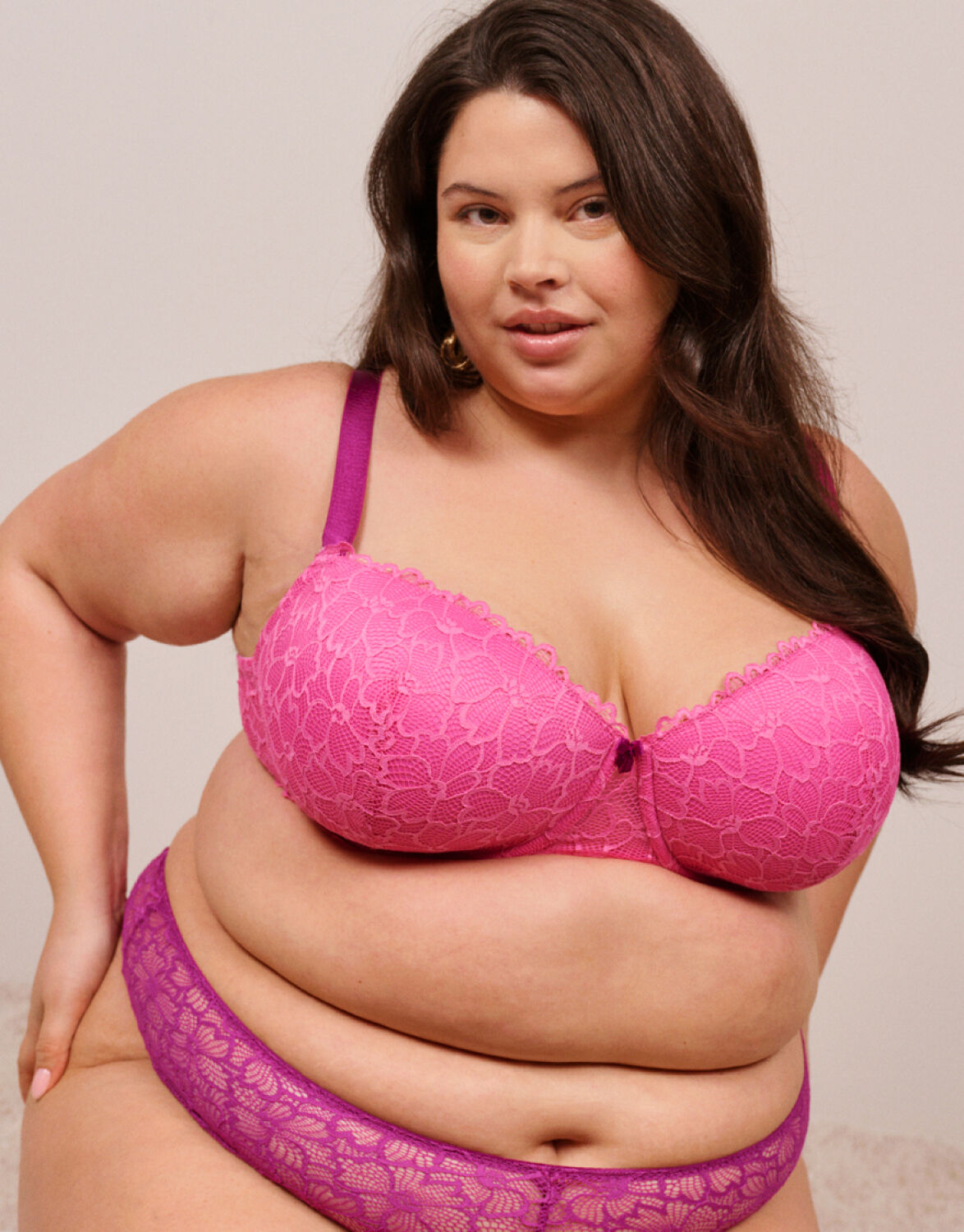 Biustonosze z fiszbinami